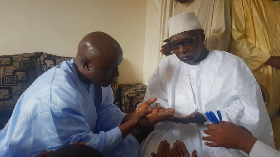Le Président Idrissa SECK reçu par le khalife, Serigne Babacar Sy Mansour
