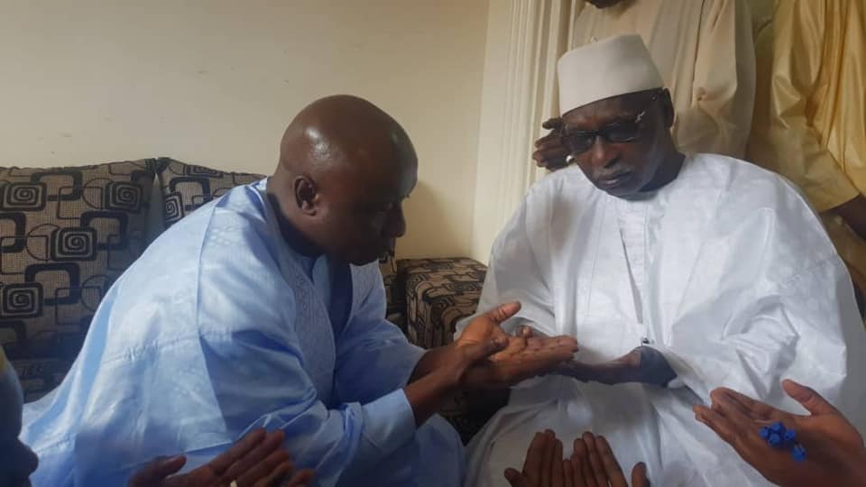 Le Président Idrissa SECK reçu par le khalife, Serigne Babacar Sy Mansour