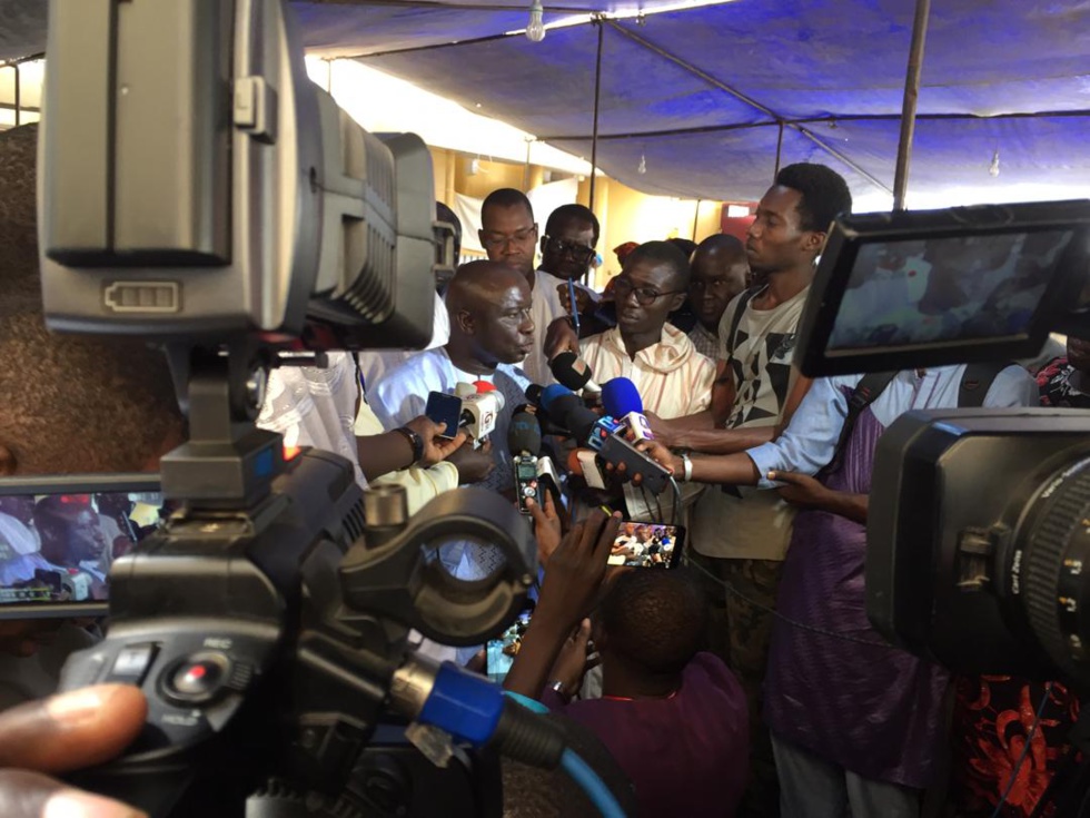 Le Président Idrissa SECK reçu par le khalife, Serigne Babacar Sy Mansour