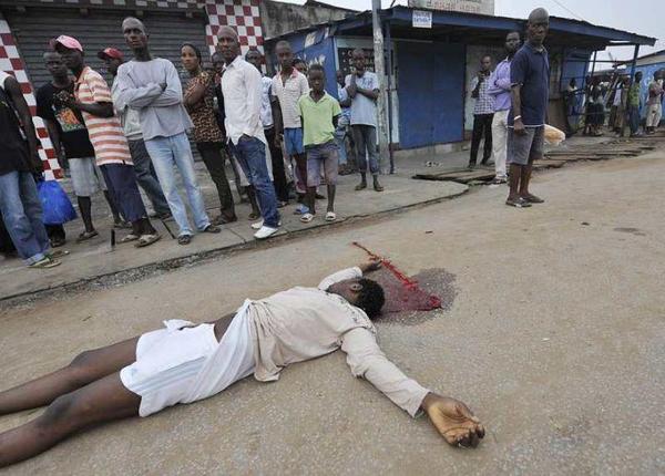 Côte d'Ivoire: 12 morts à Abidjan après des tirs à l'arme lourde