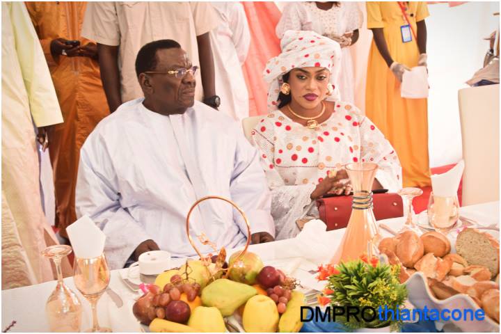 Gamou : SOKHNA AIDA DIALLO dévoile son Sagnsé, toute simple et ravissante Gamou : SOKHNA AIDA DIALLO dévoile son Sagnsé, toute simple et ravissante