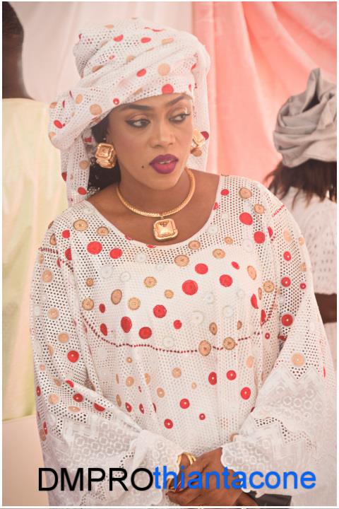 Gamou : SOKHNA AIDA DIALLO dévoile son Sagnsé, toute simple et ravissante Gamou : SOKHNA AIDA DIALLO dévoile son Sagnsé, toute simple et ravissante