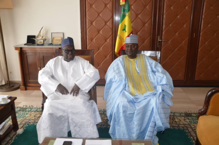 Photos : Baye Ciss glane 21 000 parrainages sur 41000 pour Kaolack