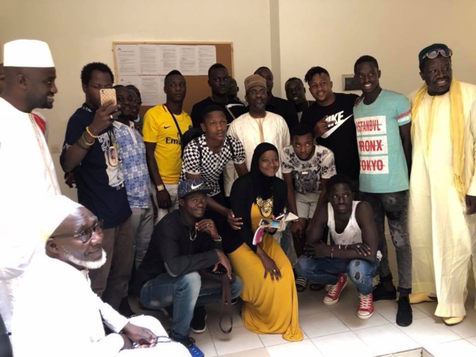 «Réélisons d’abord le Président Macky Sall le 24 février, pour nos divergences on verra après...» «Réélisons d’abord le Président Macky Sall le 24 février, pour nos divergences on verra après...»