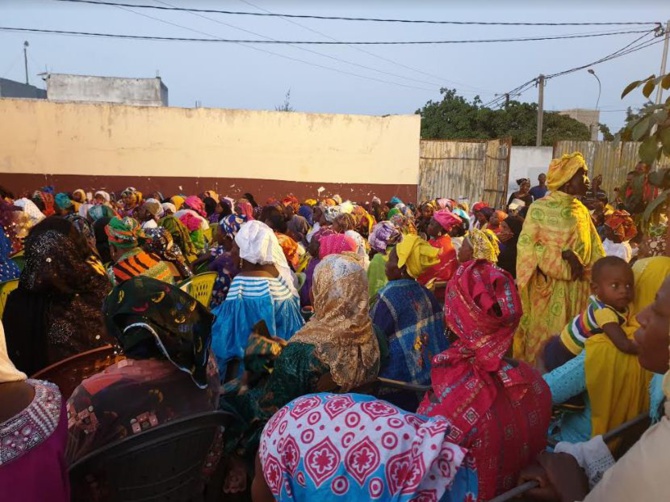 Les femmes de Tivaouane Peulh s’engagent derrière Oumar Guèye pour la réélection du Président Macky Sall Les femmes de Tivaouane Peulh s’engagent derrière Oumar Guèye pour la réélection du Président Macky Sall