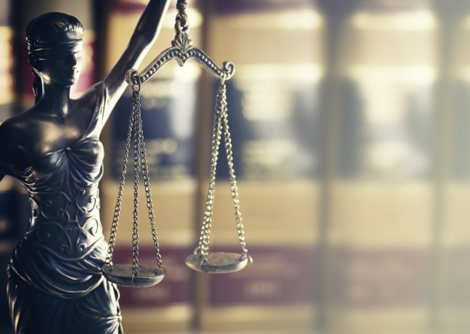 Afrique du Sud : un policier abat sa femme et son beau-frère en plein tribunal