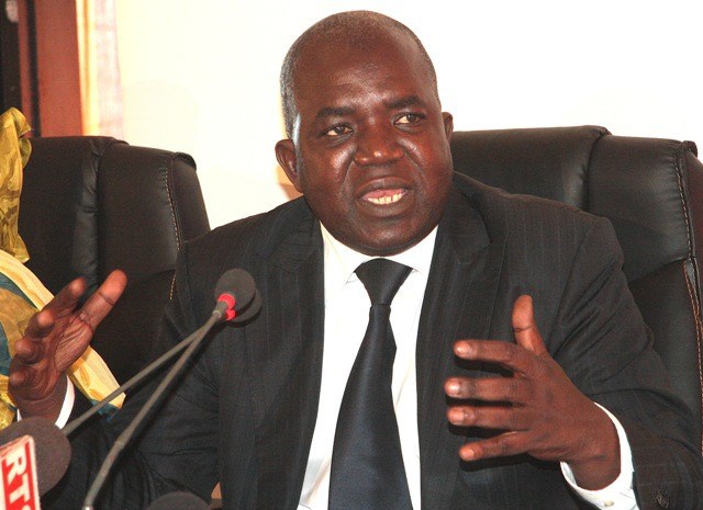 Oumar Sarr : « les députés de l’APR doivent porter plainte contre Macky Sall »