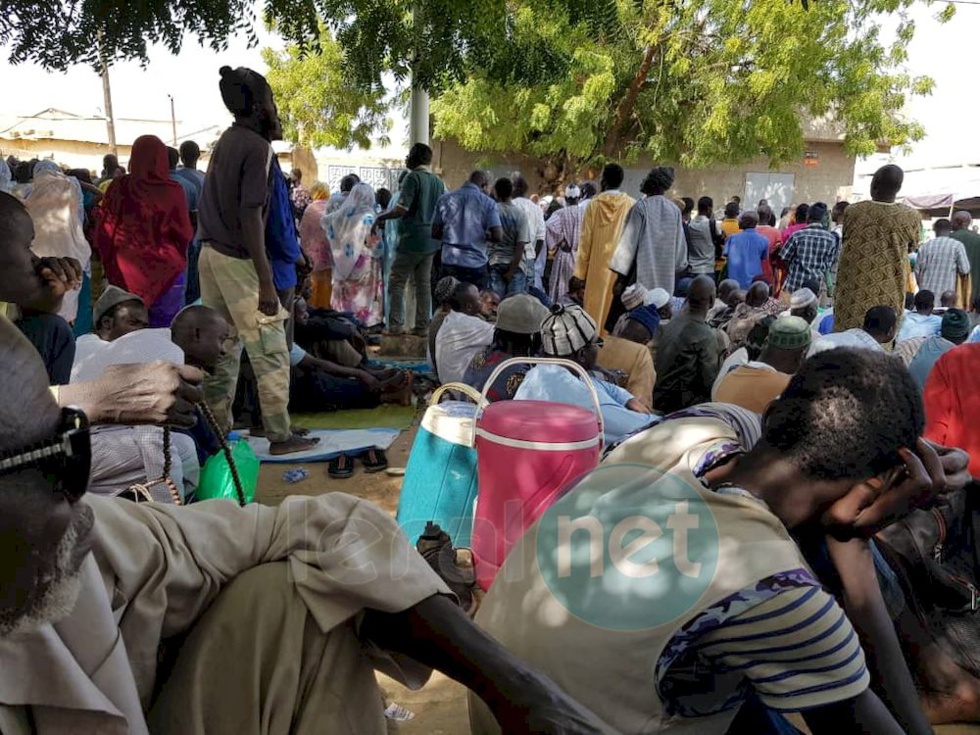 Vidéo - Photos: Inhumation de la dépouille de Sidy Lamine Niasse à la Grande mosquée de Kaolack