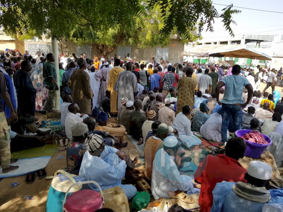 Vidéo - Photos: Inhumation de la dépouille de Sidy Lamine Niasse à la Grande mosquée de Kaolack
