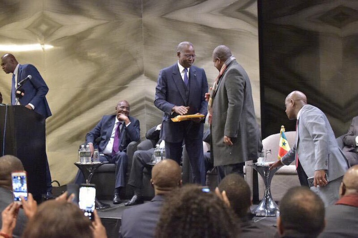 Photos : Le Premier ministre Mahammmed Boun Abdallah Dionne en toute complicité avec les les Sénégalais des États-Unis