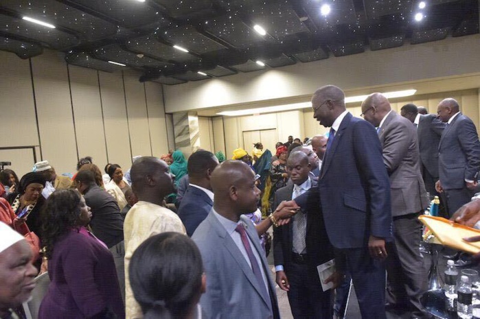 Photos : Le Premier ministre Mahammmed Boun Abdallah Dionne en toute complicité avec les les Sénégalais des États-Unis