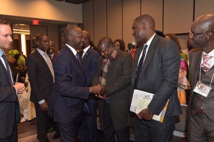 Photos : Le Premier ministre Mahammmed Boun Abdallah Dionne en toute complicité avec les les Sénégalais des États-Unis