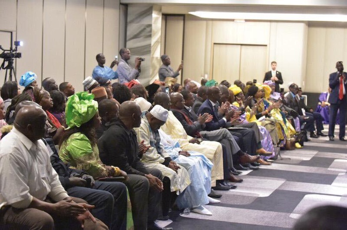 Photos : Le Premier ministre Mahammmed Boun Abdallah Dionne en toute complicité avec les les Sénégalais des États-Unis