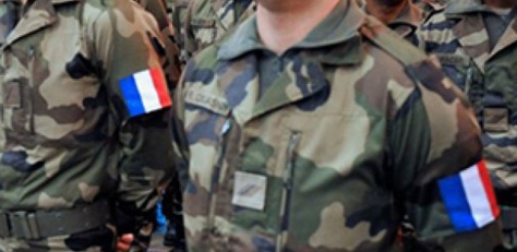  Affaire Oumar Watt : le militaire français Mike Teiho reste en détention