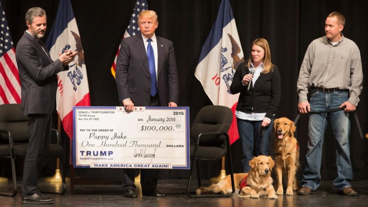La fondation Trump se dissout, Trump banni de toutes lesassociations caritatives