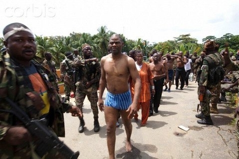 Côte d'Ivoire: De nouvelles images Des atrocités commises par les deux camps (Photo inédite de Désiré Tagro après avoir reçu une balle en pleine figure)