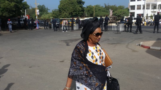 Procès Khalifa Sall : La Cour suprême sous haute surveillance policière (images)
