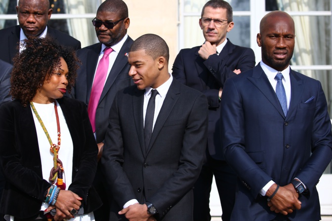 Mbappé a fêté son 20ème anniversaire : Des légendes du Sport décrivent son talent