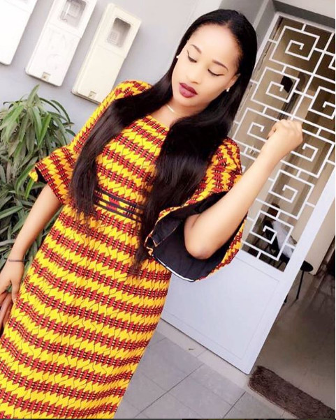 PHOTOS - Sagnsé en mode vendredi: La belle Esther Ndiaye toute en charme !