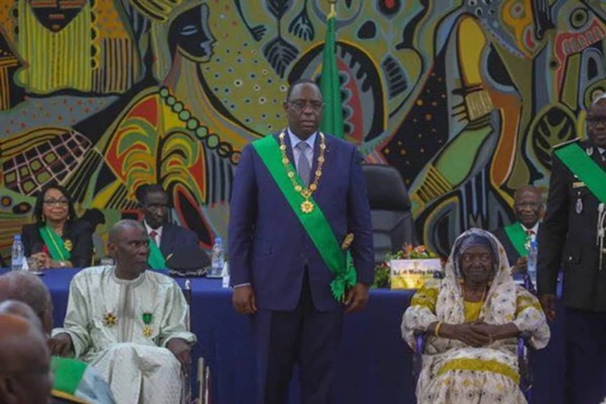 Remise de décorations dans l'Ordre national du Lion: Quand Macky Sall magnifie la dignité de valeureux fils du Sénégal (Par Baba Tandian)
