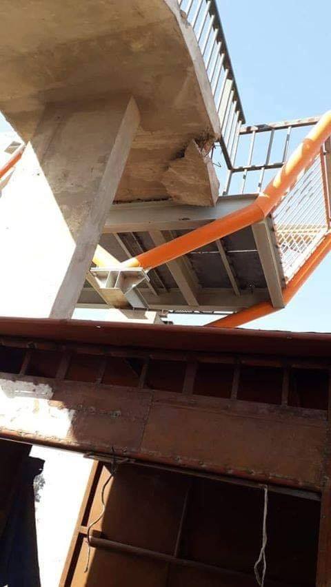 Photos : Alerte rouge, la passerelle de Sicap Mbao sur le point de s'affaisser, Attention à un nouveau Joola ! Photos : Alerte rouge, la passerelle de Sicap Mbao sur le point de s'affaisser, Attention à un nouveau Joola !