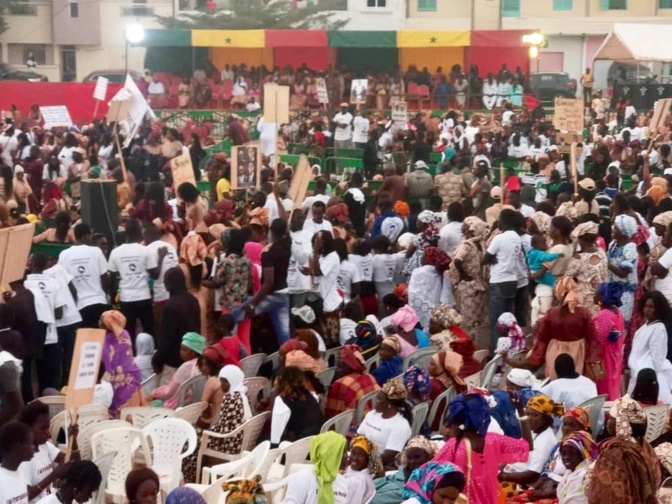 " Dans le département de Rufisque, ni violence, ni "fitneu", mais la paix et la cohésion pour réélire le candidat Macky Sall, derrière le ministre Oumar Guèye"