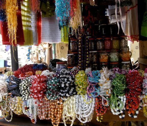 Pagne sexuel, collier de taille : la séduction selon les Sénégalaises