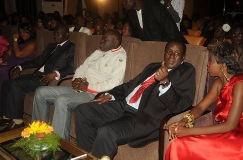 Info : Youssou Ndour veut débaucher Moise Ambroise Gomis de la RTS