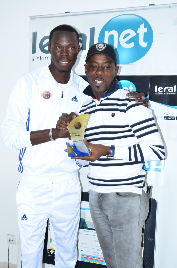 Les images de la remise du trophée de "Meilleur Présentateur de l'année 2018" à Boubacar Diallo