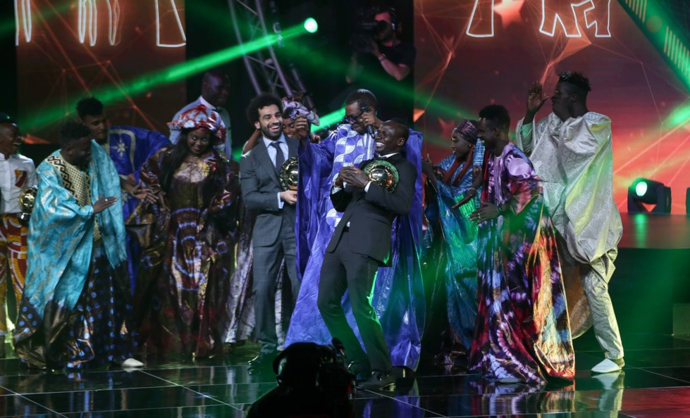24 Photos CAF Awards 2018 à Diamniadio, 24 images pour rattraper tout ce que vous aviez raté Avec Macky Sall, Youssou Ndour, Sadio Mané, Mohamed Salah