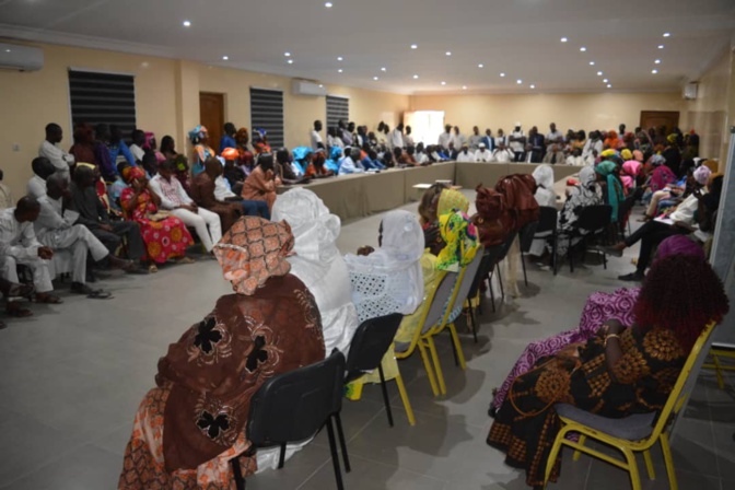 Rufisque - Appel à l'unité des leaders de BBY : Le ministre Oumar Guèye déroule la feuille de route du Président Macky Sall Rufisque - Appel à l'unité des leaders de BBY : Le ministre Oumar Guèye déroule la feuille de route du Président Macky Sall
