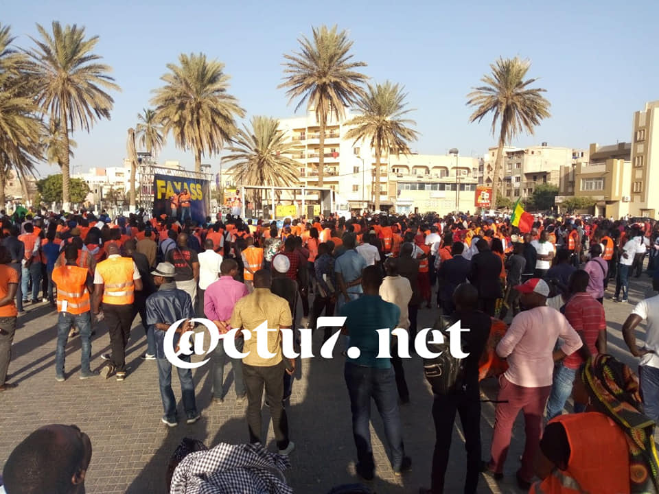 Photos : Après son flop au parrainage, Bougane Guèye Dany "diazakalisé"?