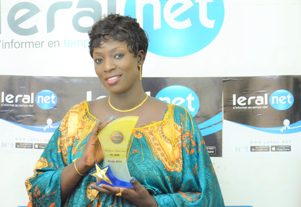 LERAL AWARDS : Les images de la remise du trophée de "Meilleure Actrice de l'année 2018" à Rouba Sèye