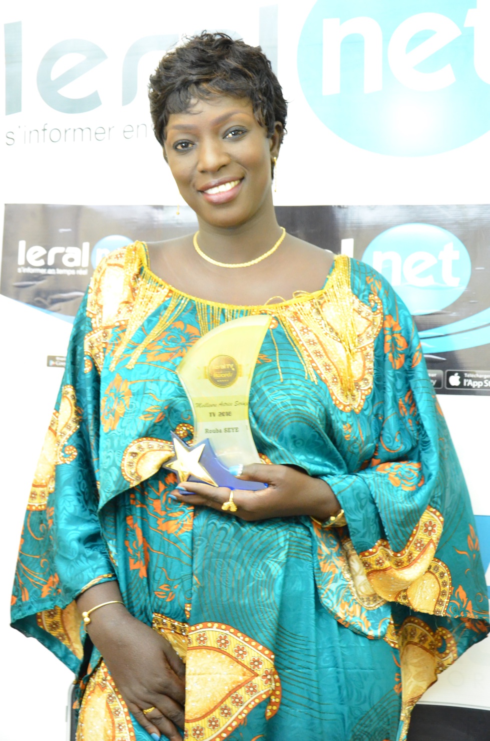 LERAL AWARDS : Les images de la remise du trophée de "Meilleure Actrice de l'année 2018" à Rouba Sèye