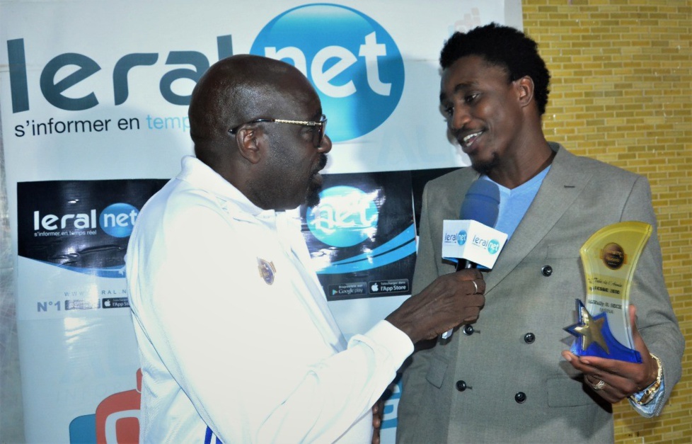 Photos : "Mirna", Tube de l'année 2018 - Catégorie Homme: Wally B. Seck reçoit son trophée au Penc Mi