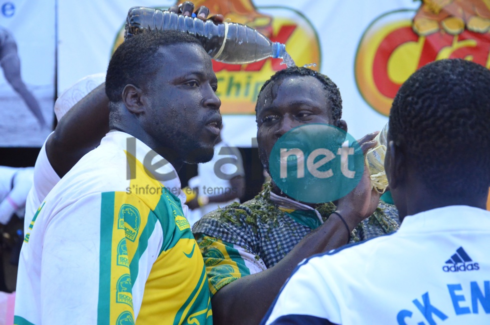 Les images du combat Modou Lo vs Balla Gaye 2 au Stade Léopold Sedar Senghor