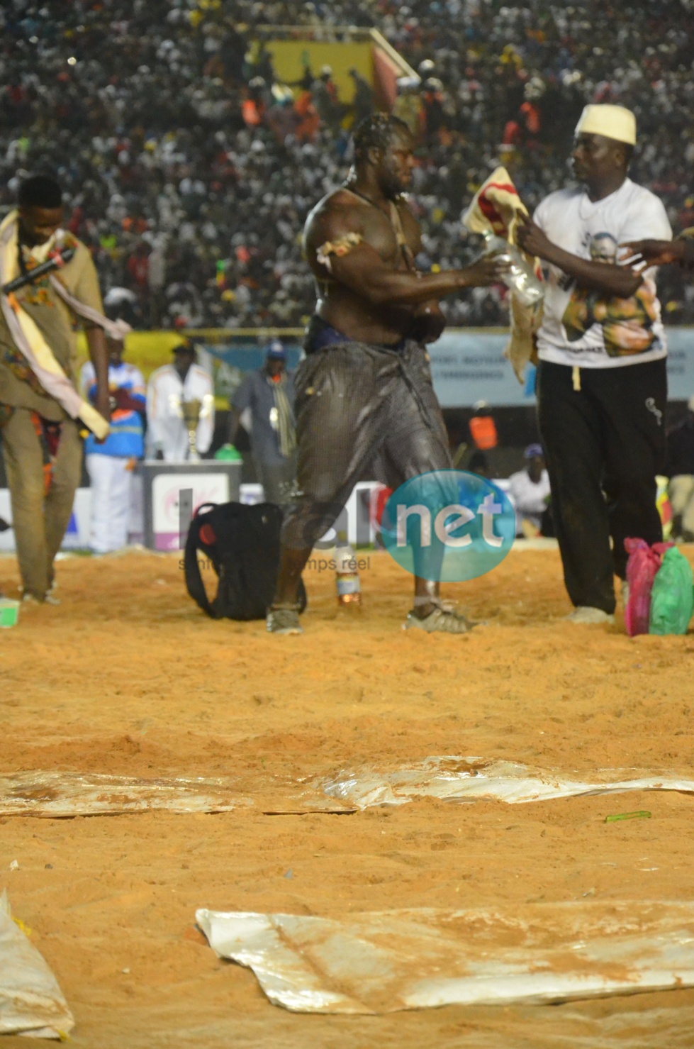 Les images du combat Modou Lo vs Balla Gaye 2 au Stade Léopold Sedar Senghor