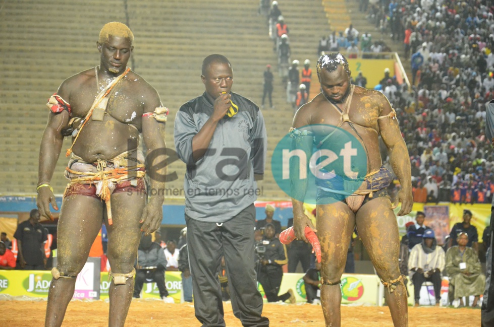 Les images du combat Modou Lo vs Balla Gaye 2 au Stade Léopold Sedar Senghor