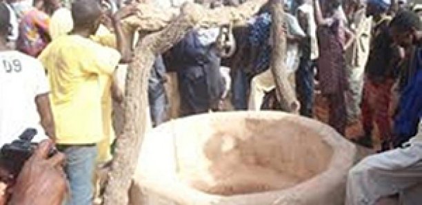 Une mère de 5 enfants se jette dans un puits