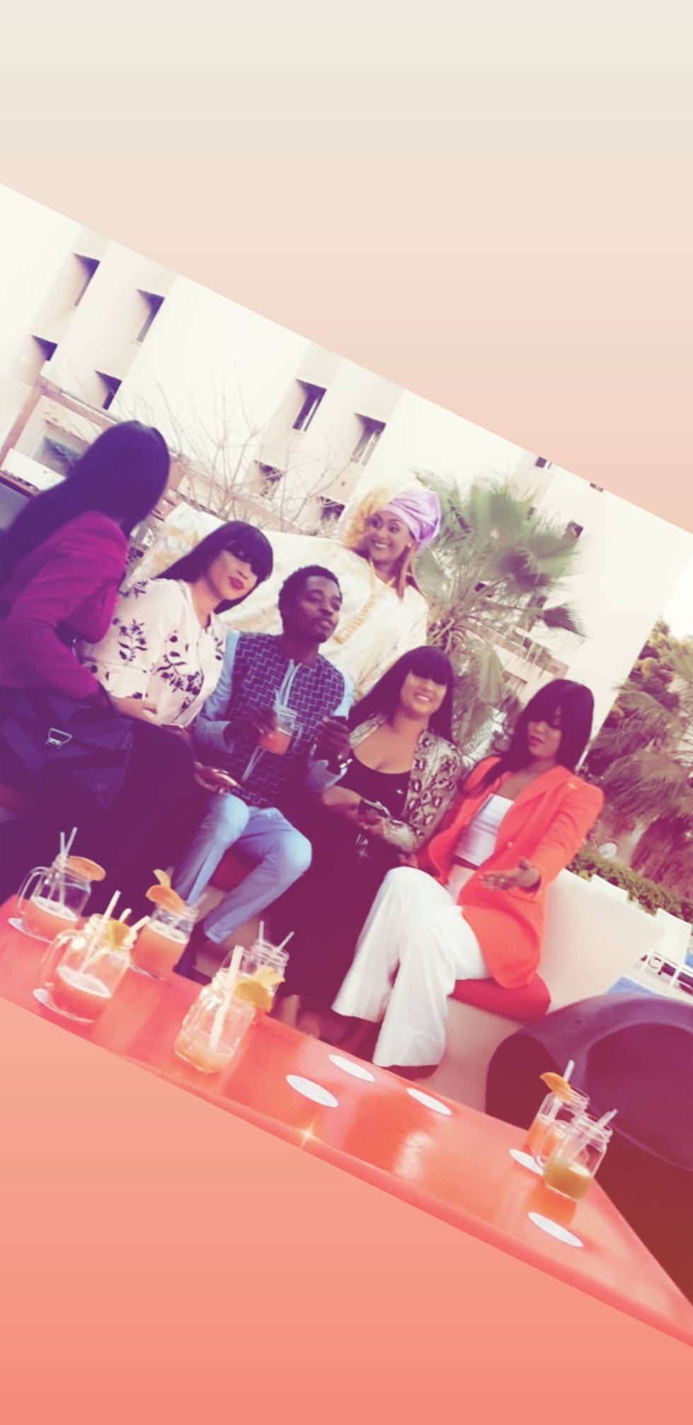 Adja s’affiche plus belle que jamais en « Sagnsé Sénégalaise »