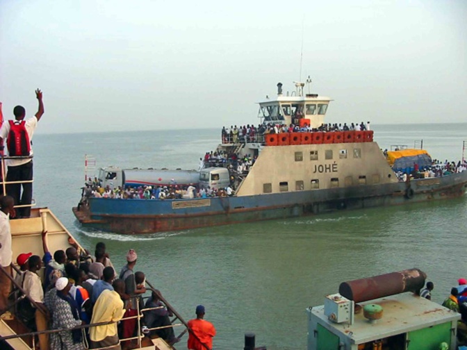 Farafenni : un des conducteurs du ferry meurt noyé