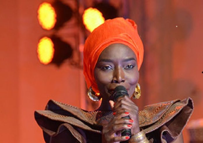 (7 photos) : Les différentes facettes de Coumba Gawlo Seck en mode traditionnel