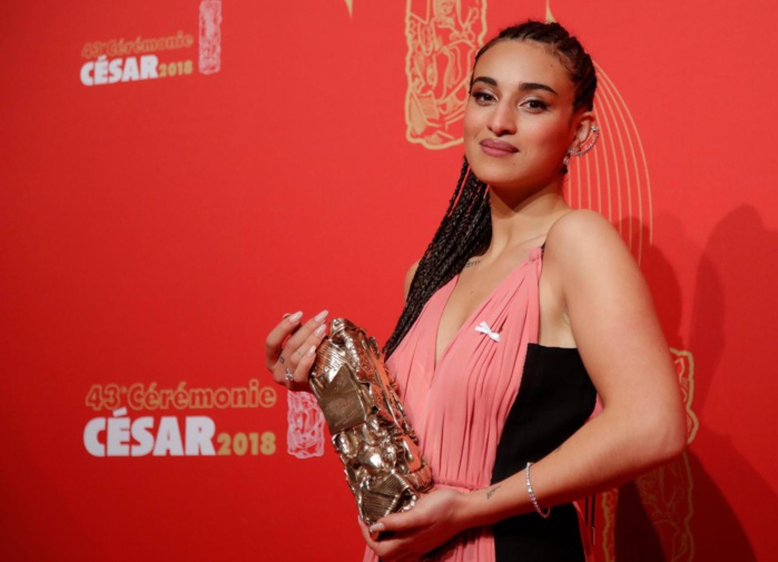 Camelia Jordana pose avec son César/REUTERS (photo archive)