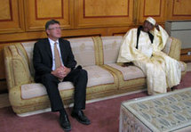 [ PHOTOS ] Le nouvel ambassadeur du Canada au Sénégal rend visite au khalife Général des Mourides