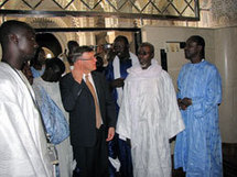[ PHOTOS ] Le nouvel ambassadeur du Canada au Sénégal rend visite au khalife Général des Mourides