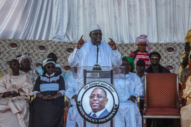 Macky Sall s'offre un bain de foule à Mbacké: "Pour diriger un pays, il faut une vision..."