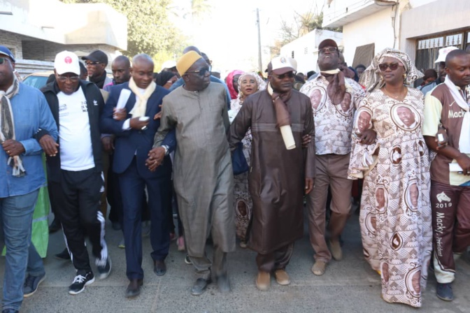 Démarrage de la campagne à Rufisque : Les Apéristes du département marchent vers la victoire de leur candidat au premier tour Démarrage de la campagne à Rufisque : Les Apéristes du département marchent vers la victoire de leur candidat au premier tour