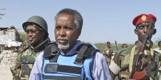 Le ministre somalien de l'intérieur tué dans un attentat suicide par sa propre nièce Le ministre somalien de l'intérieur tué dans un attentat suicide par sa propre nièce