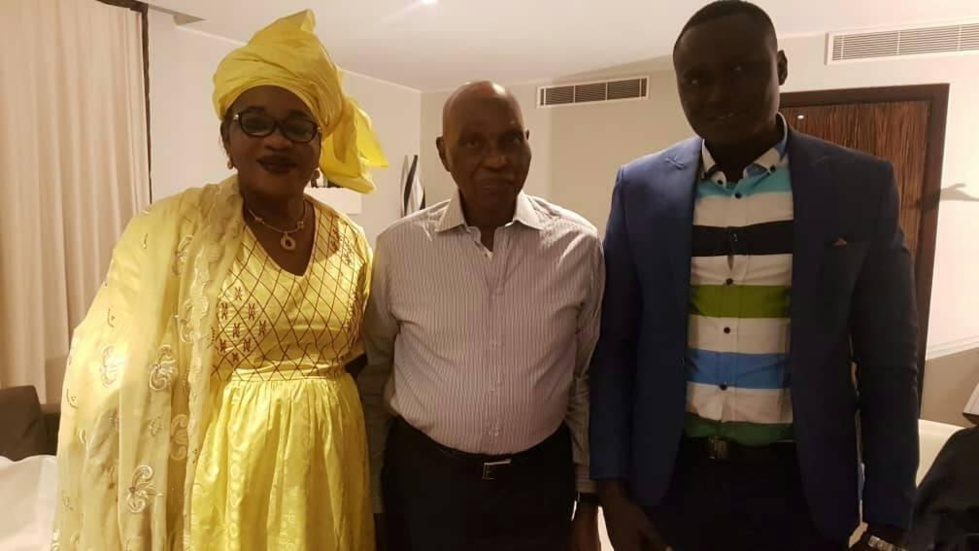 Le Président Abdoulaye Wade rencontre Aïda MBODJ
