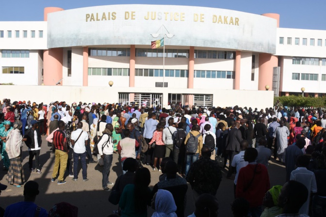 Ça se passe au tribunal de Dakar: Deux étudiants et un informaticien ...
